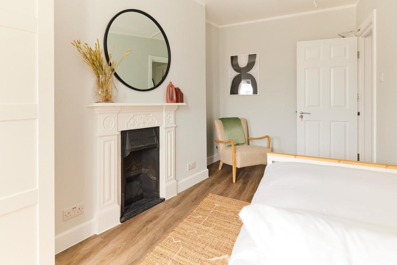 The Fulham Escape - Alluring 5Bdr Flat ロンドン エクステリア 写真